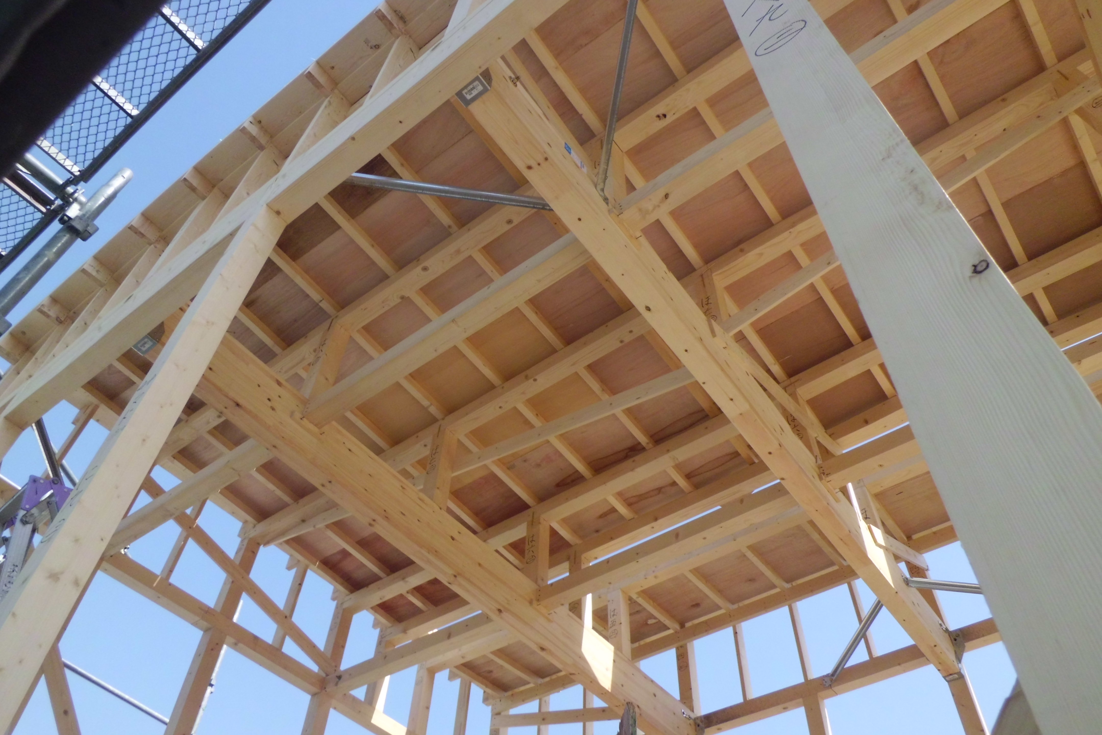 リノベーション住宅、大工工事中