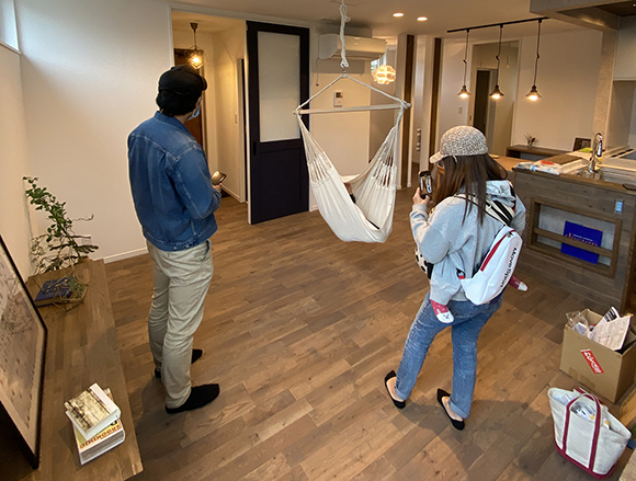 お施主様の内覧 ~「家族の団らん」と「自分時間」をどちらも楽しめる家~