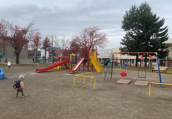 スタッフブログ~子育て家族が気軽に行ける公園のご紹介~を追加しました。